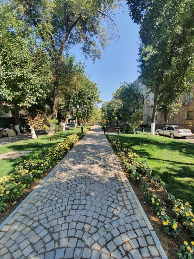 2-Х Комнатная Квартира Посуточно Simkent Kültér fotó